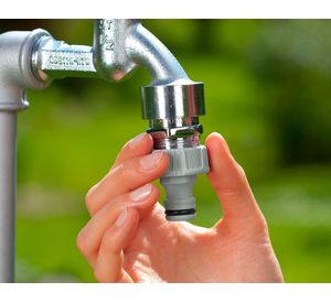 Adaptador macho 1" plástico Gardena