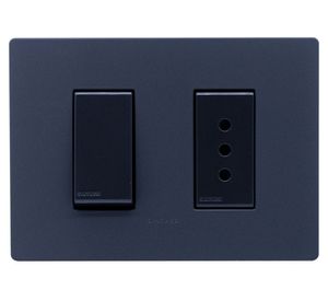 Placa armada 9/12 + toma corriente 10A S32 10A 2500W noir mate