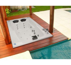 Tina hidromasaje 122x177 cm derecho Lebka blanco Norglas.