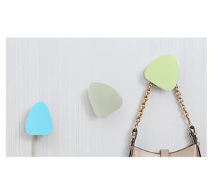 Perchero Triángulos azul/verde/gris