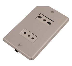 Enchufe doble embutido 10/16A Bticino