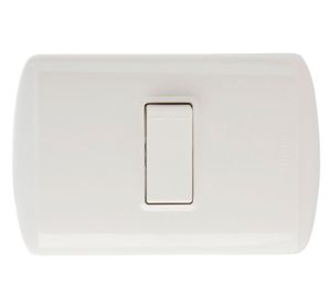 Toma corriente simple 10 a modus blanco Bticino