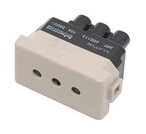 Modulo enchufe hembra 2 p+t 10 a matix beige Bticino
