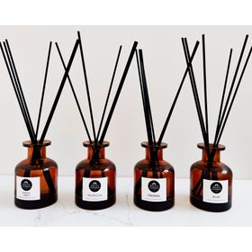 Aromatizador con varillas manzana canela 150 ml