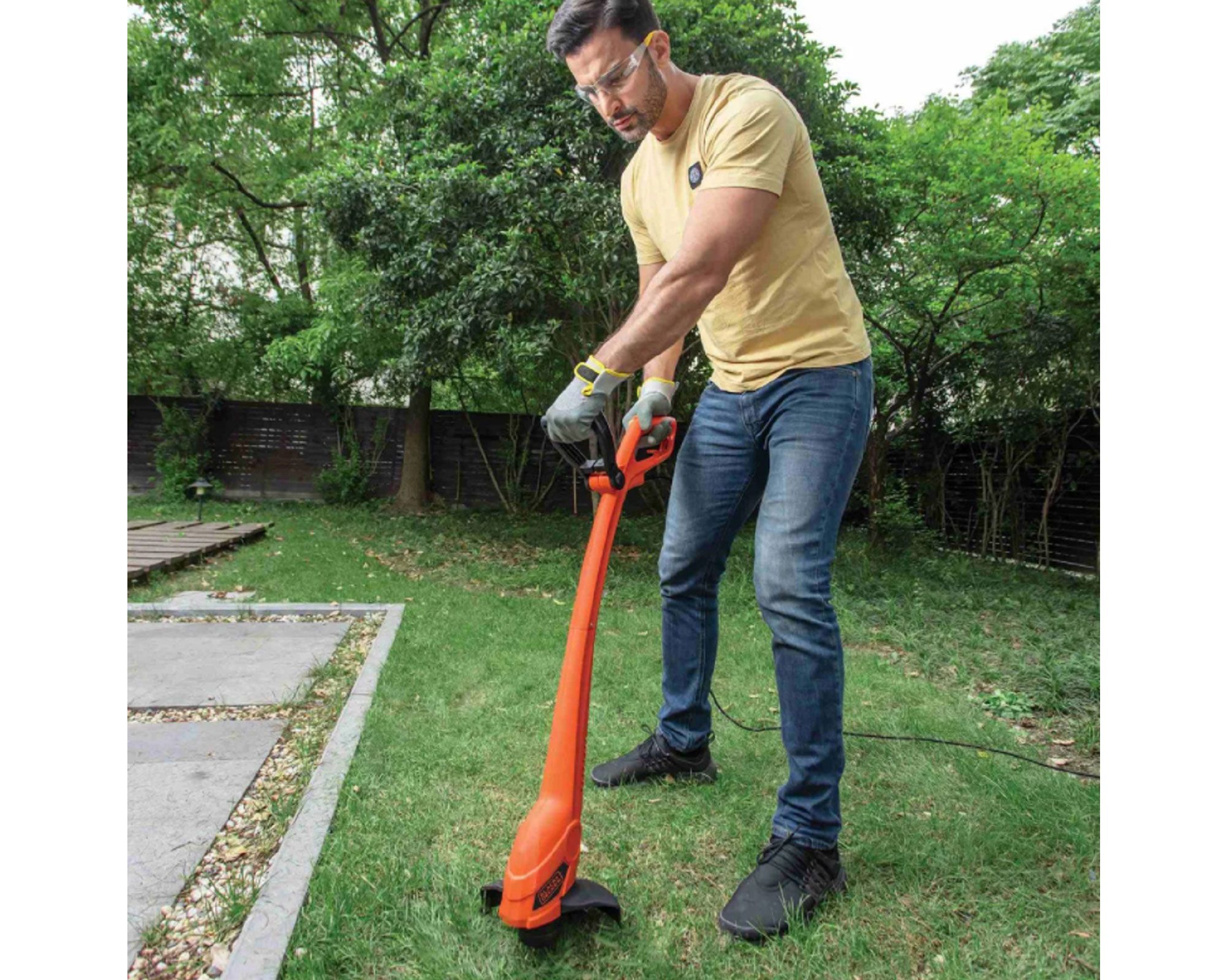 Orilladora eléctrica 350W 23 cm GL350 Black+Decker.