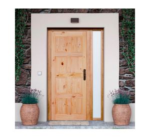 Puerta pino radiata 8 paneles nudo 65x210 cm