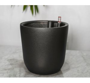 Macetero autor regante Chono negro 28x27 cm