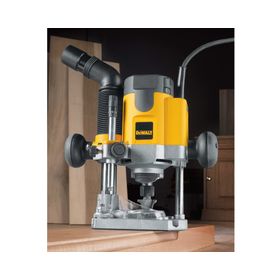 Rebajadora base ajustable DW621-B2 1100W