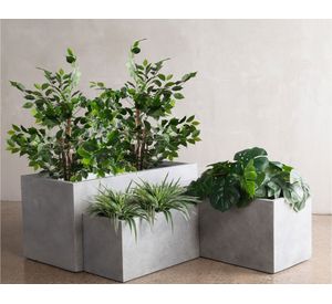 Macetero Patagonia medio gris 46.5x46.5x99.5 cm