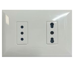 Toma corriente doble S17 10A + 10/16A 4000W blanco