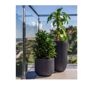 Macetero 44 cm negro Japi