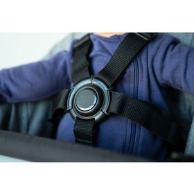 Silla de comer portátil perch black Guzzie+Guss